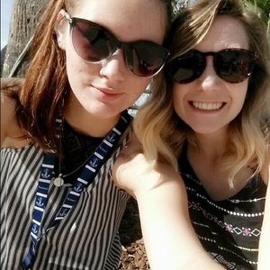 Meet your Posher, Raymee